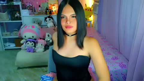 Mia online show from July 7, 2026, 7:23 am