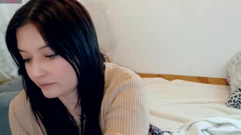 ViCtOriA online show from October 18, 2025, 12:17 pm