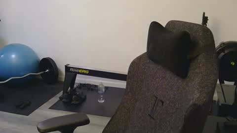 Snapshot of callmenny chatting on November 27, 2025, 1:46 pm Nny online show from November 27, 2025, 1:46 pm