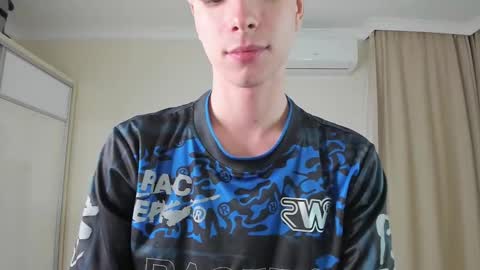 Snapshot of calvin_loves_you chatting on February 19, 2025, 10:20 pm Hey I am Calvin  online show from February 19, 2025, 10:20 pm