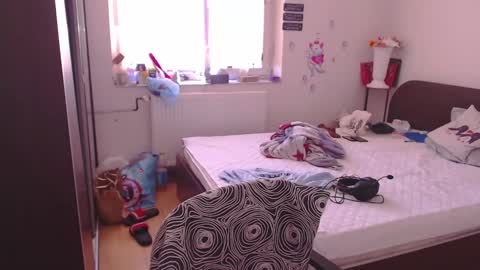 Calvinjohnlad online show from March 8, 2025, 1:57 pm