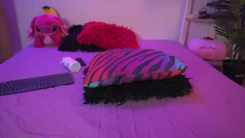 Snapshot of calypso_and_ge1 chatting on March 12, 2025, 3:24 am Calypso and Kayla online show from March 12, 2025, 3:24 am