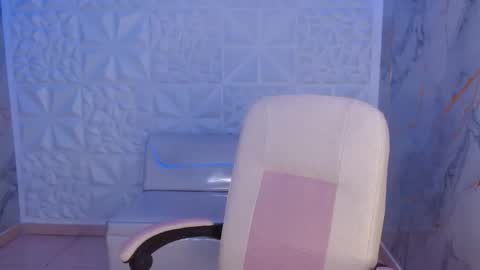 Snapshot of cam_xman chatting on April 20, 2026, 1:14 pm cam_xman online show from April 20, 2026, 1:14 pm