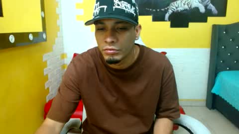 Snapshot of cam_xman chatting on June 3, 2026, 2:33 pm cam_xman online show from June 3, 2026, 2:33 pm
