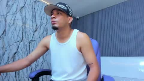 Snapshot of cam_xman chatting on June 4, 2026, 12:55 pm cam_xman online show from June 4, 2026, 12:55 pm