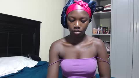 Princess online show from December 3, 2024, 2:25 am