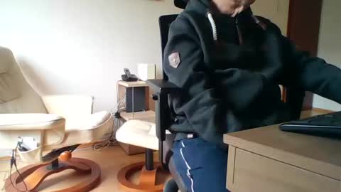 camcologne online show from January 31, 2025, 9:48 am