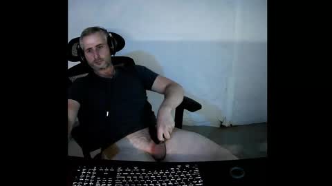 Snapshot of camcrusader chatting on September 10, 2025, 8:20 pm herp derp online show from September 10, 2025, 8:20 pm