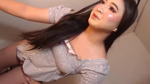camela_star online show from April 15, 2026, 2:57 pm