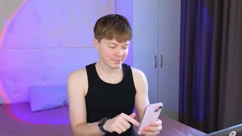 Snapshot of cameron_crowly chatting on November 25, 2025, 8:25 am Cameron online show from November 25, 2025, 8:25 am