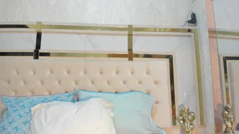 Snapshot of cameron_hearts chatting on January 6, 2026, 12:20 pm cameron_hearts online show from January 6, 2026, 12:20 pm