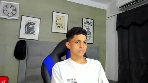 Snapshot of cameron_lux4 chatting on April 13, 2026, 3:12 am CAMERON online show from April 13, 2026, 3:12 am
