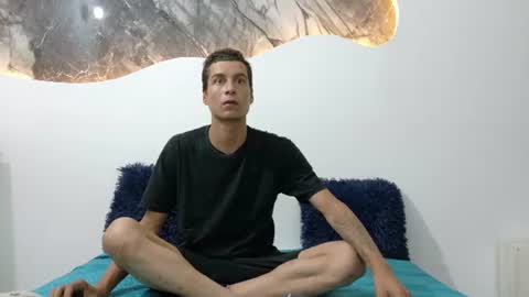 Snapshot of cameronsilverman chatting on June 11, 2026, 12:32 am cameronsilverman online show from June 11, 2026, 12:32 am