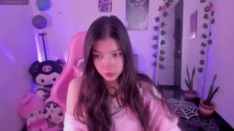 CAMI  online show from October 18, 2025, 11:05 pm
