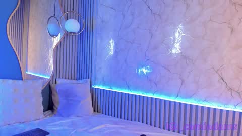 Cami online show from November 26, 2025, 11:44 am