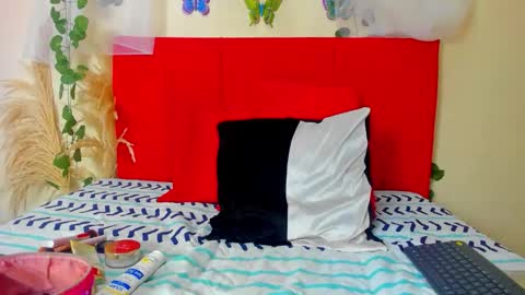 camila_collins7 online show from October 20, 2025, 12:16 pm