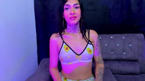  s online show from December 3, 2025, 6:32 am