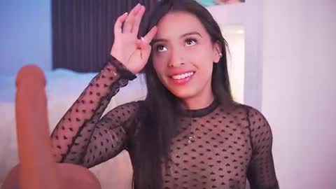 Snapshot of camila_dupont chatting on July 2, 2026, 3:17 am Camila online show from July 2, 2026, 3:17 am