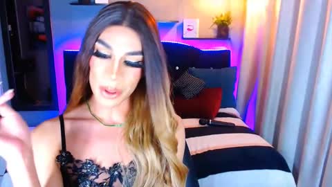 Camila online show from January 27, 2025, 7:35 am