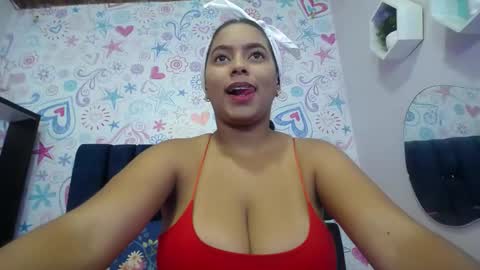 CAMILA online show from January 24, 2025, 7:18 pm