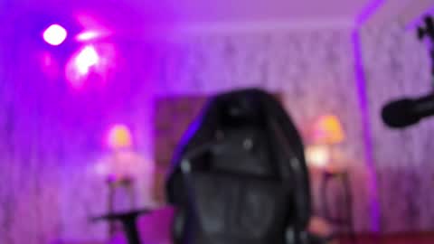    online show from February 24, 2025, 8:58 pm