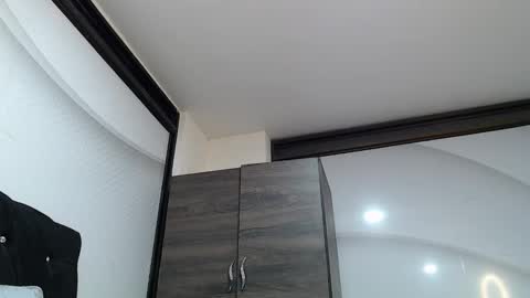 Snapshot of camilaaoficial chatting on November 1, 2025, 12:56 am Camila online show from November 1, 2025, 12:56 am