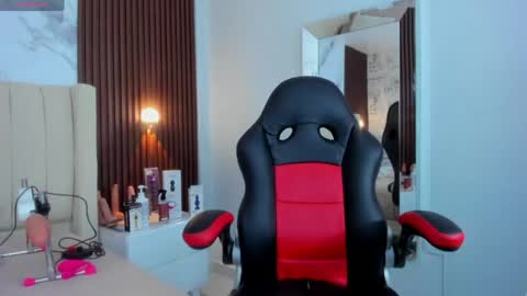 CAMILA  online show from April 14, 2026, 12:55 pm