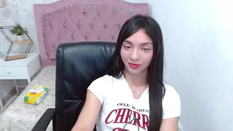 Snapshot of camilah_tk chatting on March 8, 2025, 6:16 pm Cami online show from March 8, 2025, 6:16 pm