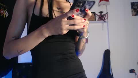 kira online show from April 24, 2026, 9:50 pm