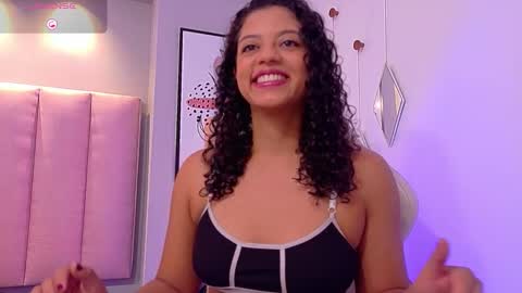 Camila online show from February 18, 2026, 12:23 pm