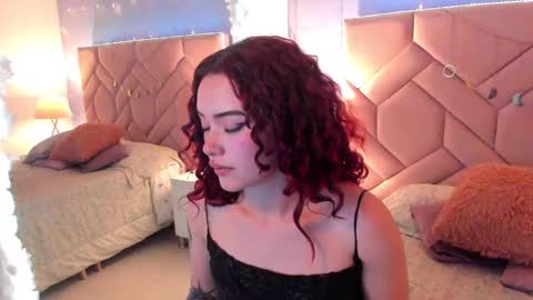 Snapshot of camilarivers chatting on December 13, 2024, 6:27 pm Camila online show from December 13, 2024, 6:27 pm