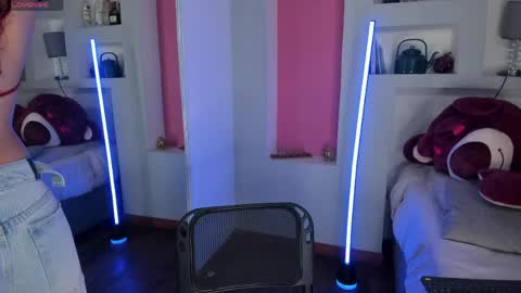 Camila  online show from April 23, 2026, 12:29 pm