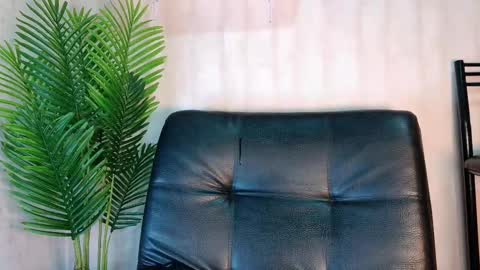 camilarose_oli online show from January 19, 2025, 8:29 am