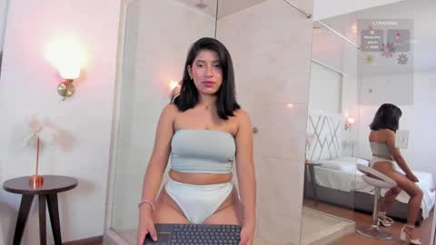 Snapshot of camilavalence chatting on May 5, 2026, 11:29 am CAMILA online show from May 5, 2026, 11:29 am