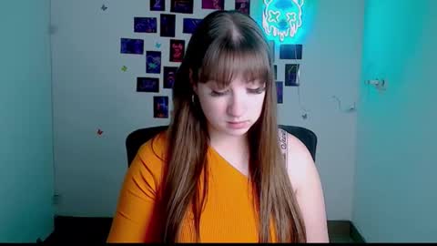Camilla online show from May 5, 2026, 5:48 am