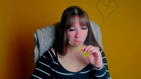 Camilla online show from May 16, 2026, 5:37 am