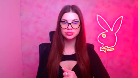 Camilla online show from December 21, 2025, 6:09 am