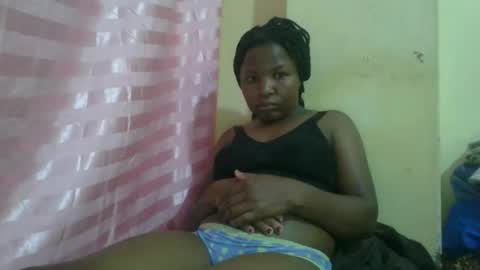 camillah_sweet online show from November 28, 2025, 7:44 am