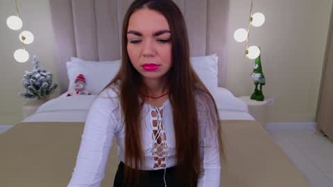 Camilla online show from December 30, 2024, 3:03 am