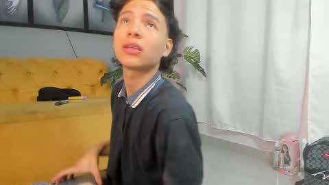 Snapshot of camillo_virgil chatting on November 3, 2025, 10:49 am Camillo Virgil online show from November 3, 2025, 10:49 am