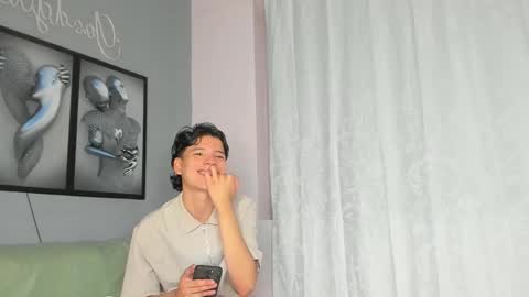 Snapshot of camillo_virgil chatting on November 12, 2025, 10:48 am Camillo Virgil online show from November 12, 2025, 10:48 am