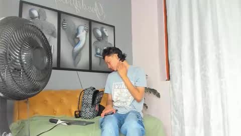 Snapshot of camillo_virgil chatting on November 16, 2025, 10:43 am Camillo Virgil online show from November 16, 2025, 10:43 am