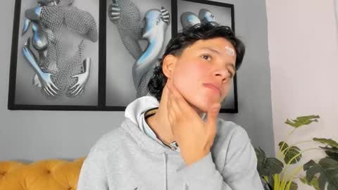 Snapshot of camillo_virgil chatting on November 24, 2025, 11:10 am Camillo Virgil online show from November 24, 2025, 11:10 am