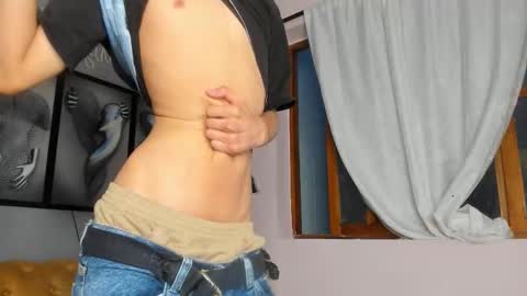 Snapshot of camillo_virgil chatting on December 3, 2025, 10:57 am Camillo Virgil online show from December 3, 2025, 10:57 am