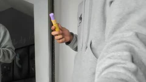 Camillo Virgil online show from December 5, 2025, 10:57 am