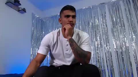 camilo_contre21 online show from February 27, 2026, 8:42 pm