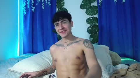Snapshot of camilo_xcam chatting on February 4, 2025, 4:29 pm CAMILO online show from February 4, 2025, 4:29 pm