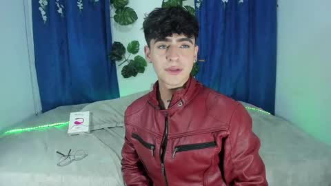 Snapshot of camilo_xcam chatting on March 10, 2025, 8:56 pm CAMILO online show from March 10, 2025, 8:56 pm