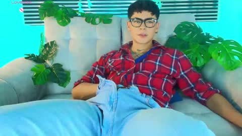 Snapshot of camilo_xcam chatting on May 29, 2026, 8:51 pm CAMILO online show from May 29, 2026, 8:51 pm