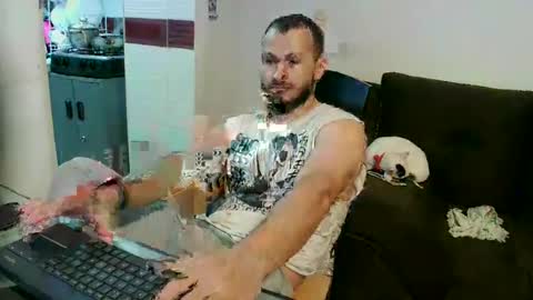 Snapshot of camiloex chatting on December 12, 2024, 11:25 pm Camilo online show from December 12, 2024, 11:25 pm